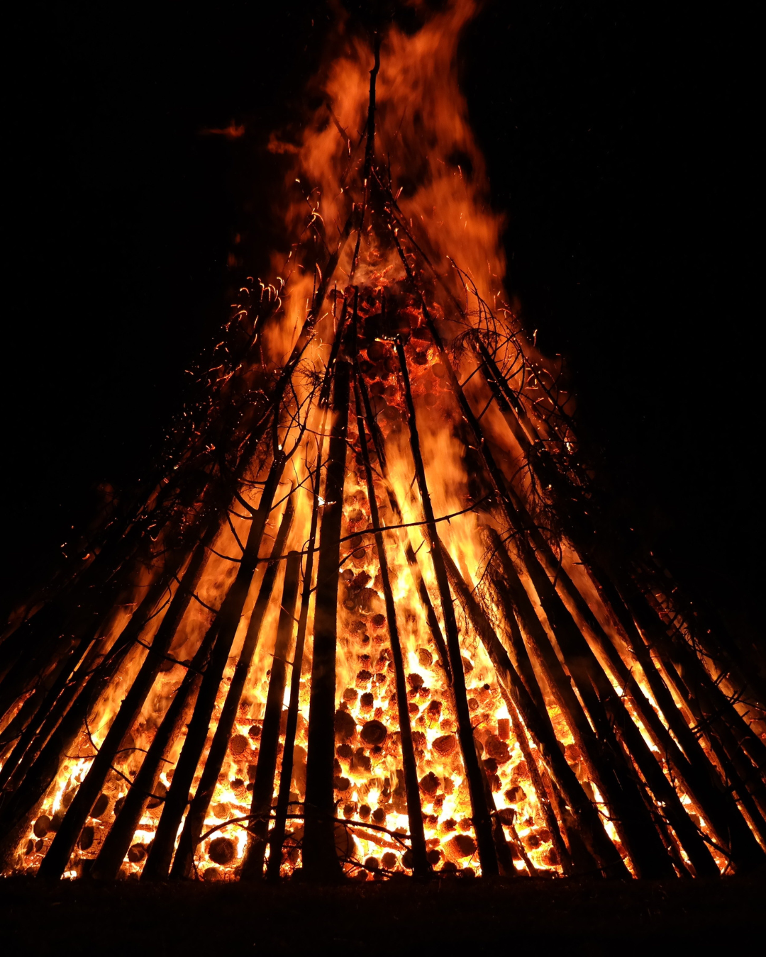 Celebrate Midsummer in the Land of Giants